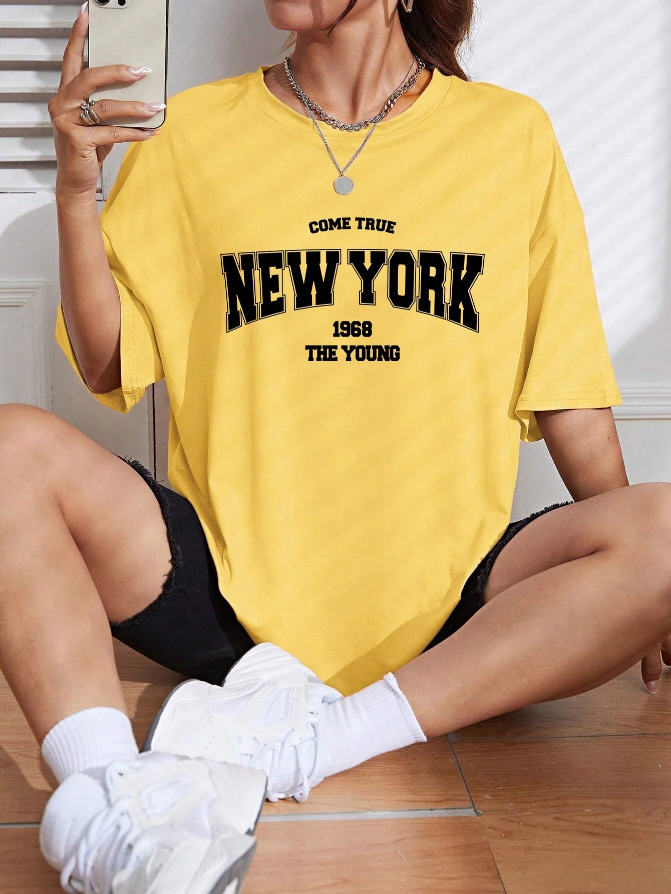1968 New York Oversized Women’s T-Shirt – Casual Street Style    FREE SHIPPING WORLDWIDE