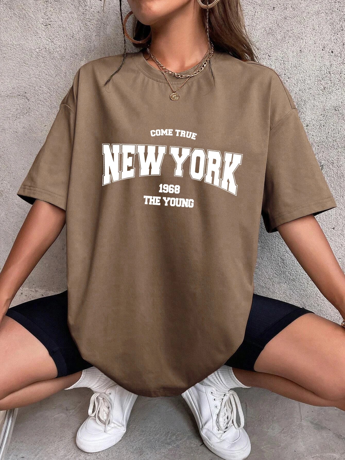 1968 New York Oversized Women’s T-Shirt – Casual Street Style    FREE SHIPPING WORLDWIDE