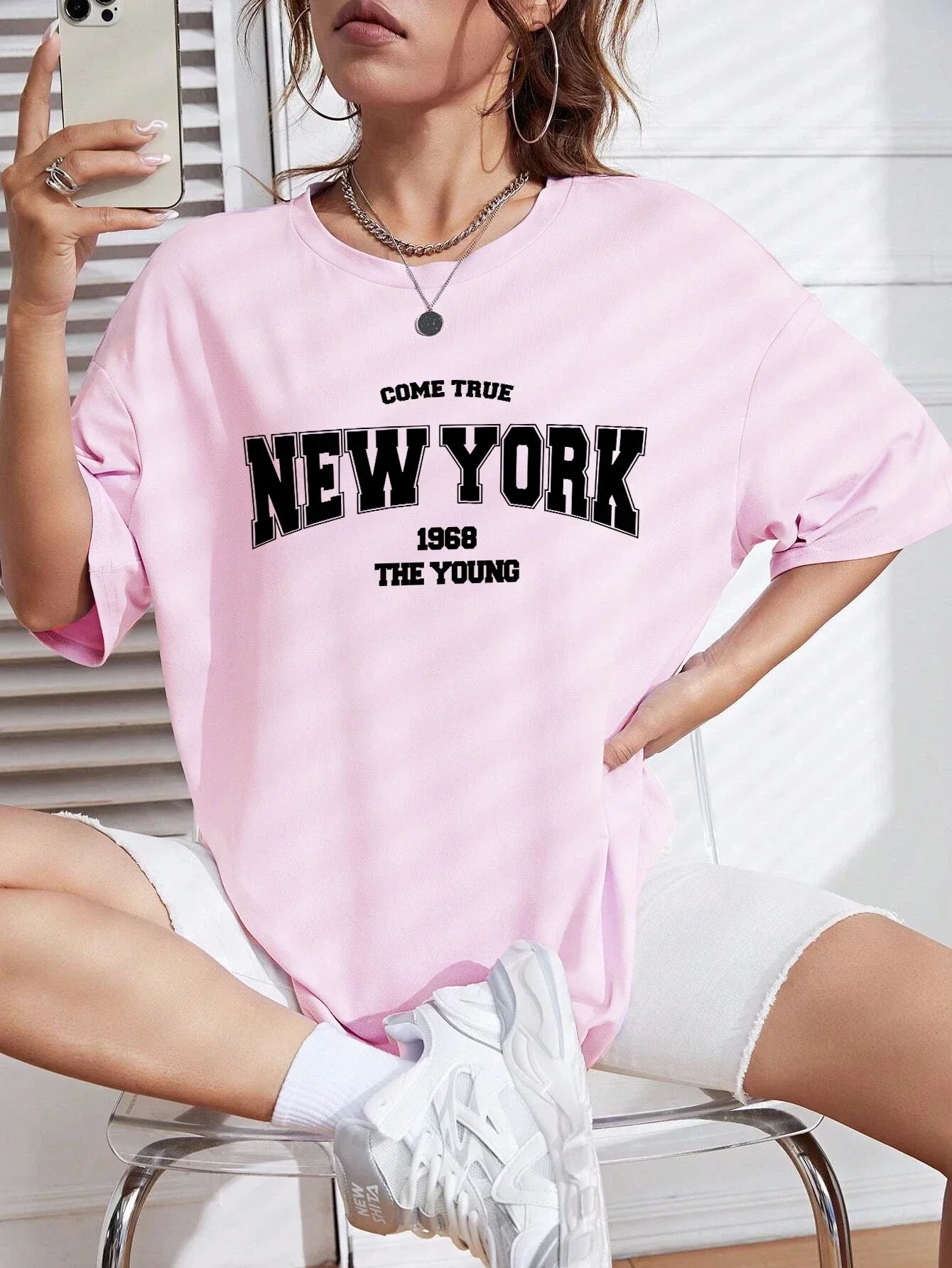 1968 New York Oversized Women’s T-Shirt – Casual Street Style    FREE SHIPPING WORLDWIDE